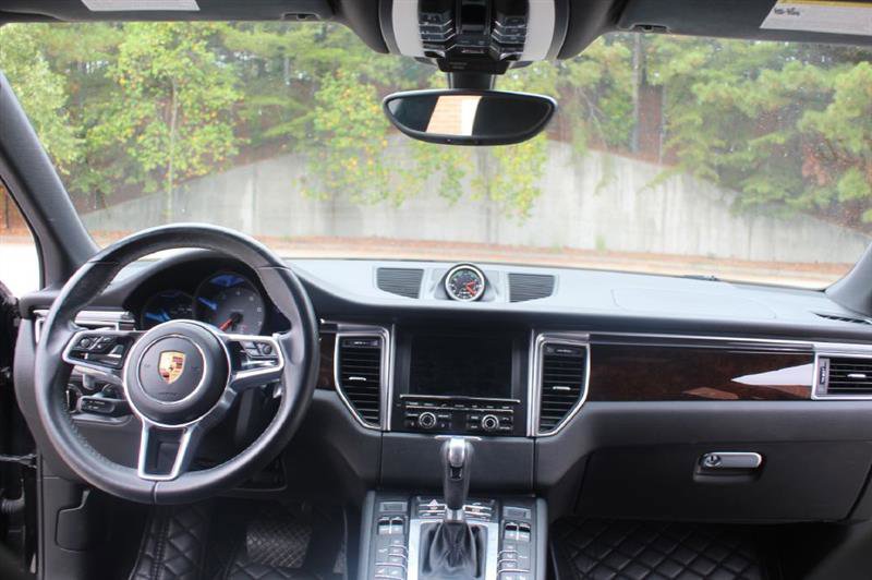 Used 2016 Porsche Macan S image 19