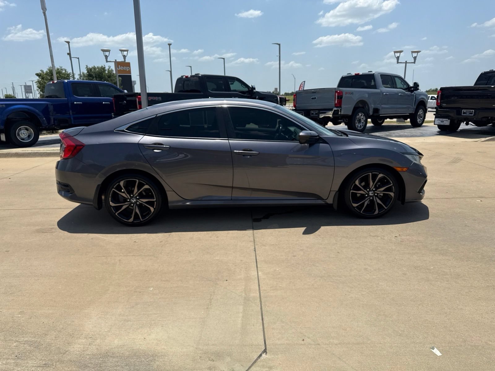 Used 2019 Honda Civic Sport image 7