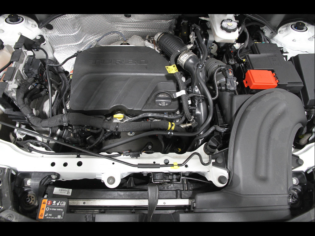 Certified 2024 Buick Encore GX Preferred FWD image 19