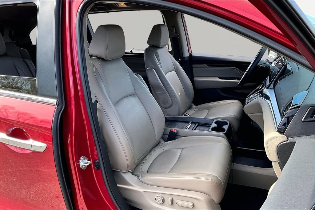 Used 2023 Honda Odyssey Touring image 23