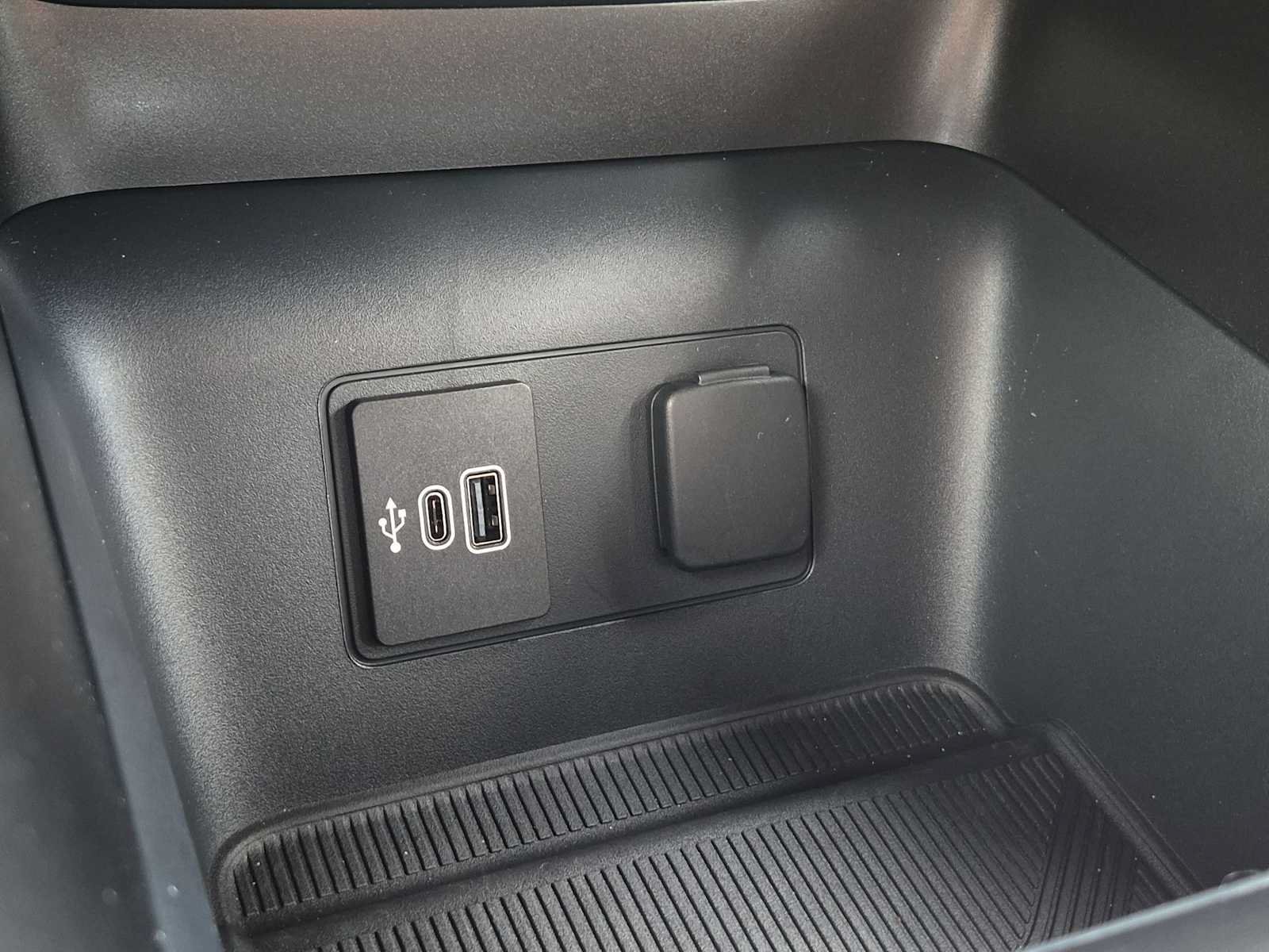 Used 2026 Ford Explorer Tremor AWD/4WD image 31