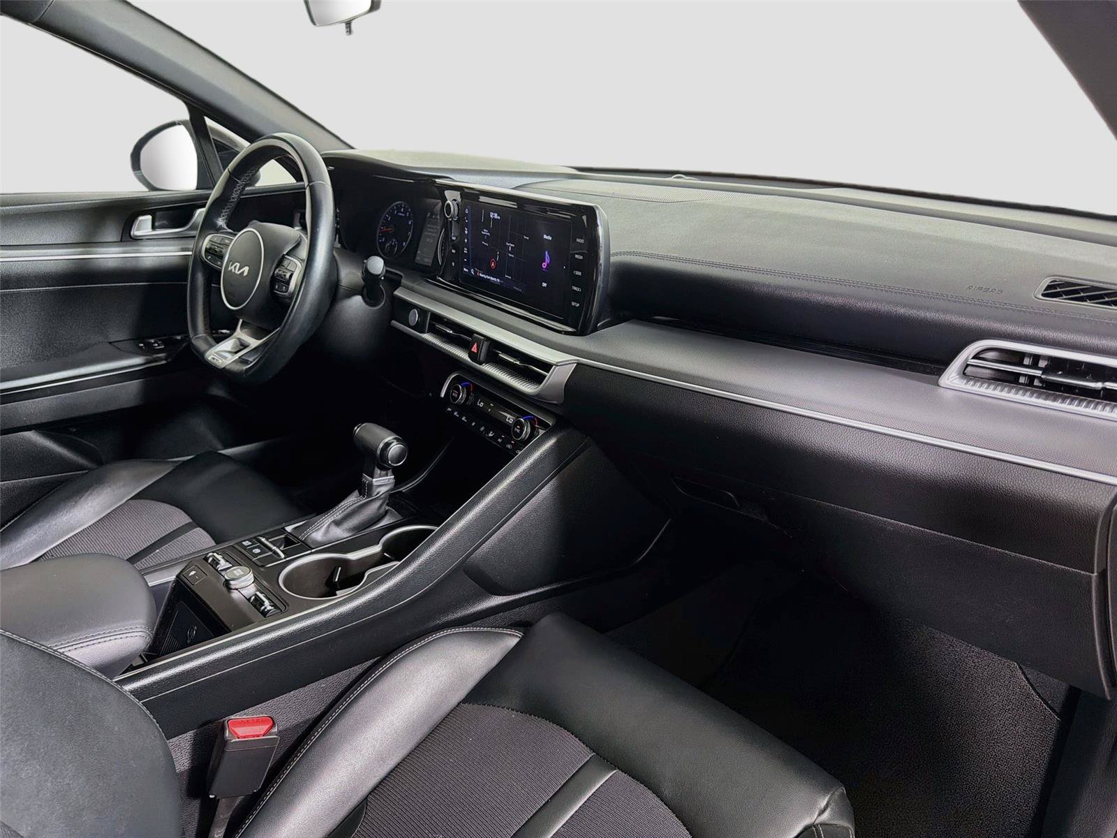 Used 2024 Kia K5 GT-Line w/ GT-Line Premium Package FWD image 25