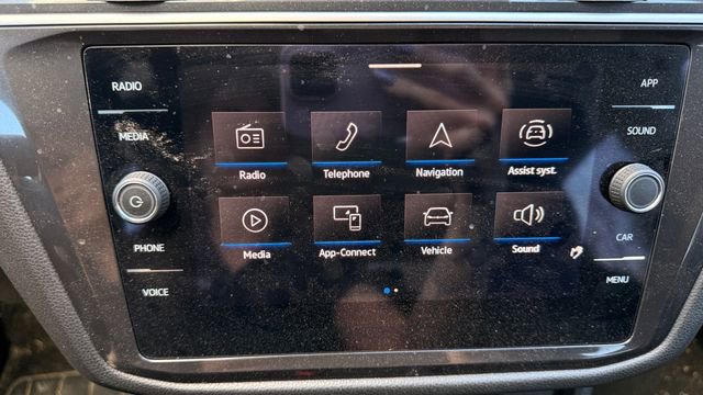 Used 2024 Volkswagen Tiguan Wolfsburg Edition image 19