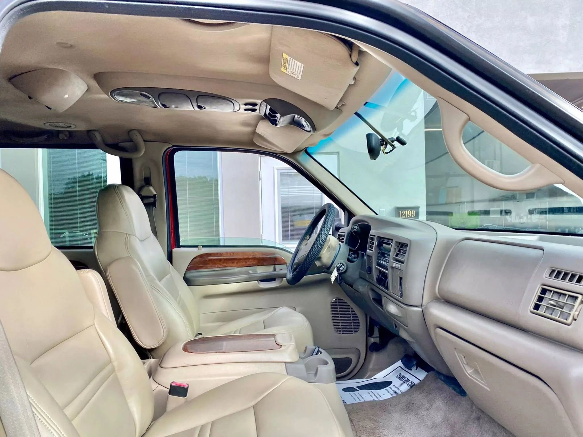 Used 2000 Ford Excursion Limited image 23