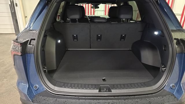 New 2026 Chevrolet Equinox RS AWD/4WD image 13