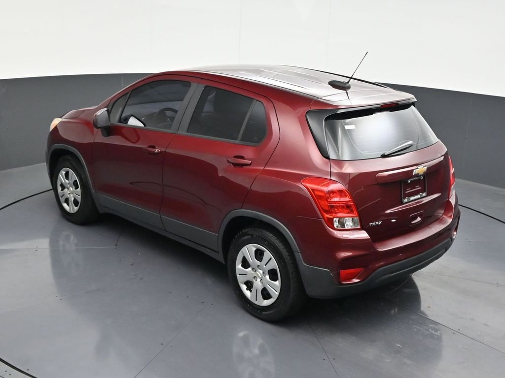 Used 2017 Chevrolet Trax LS FWD image 18