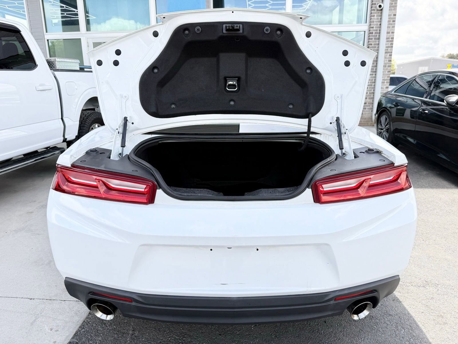 Used 2017 Chevrolet Camaro LT image 42