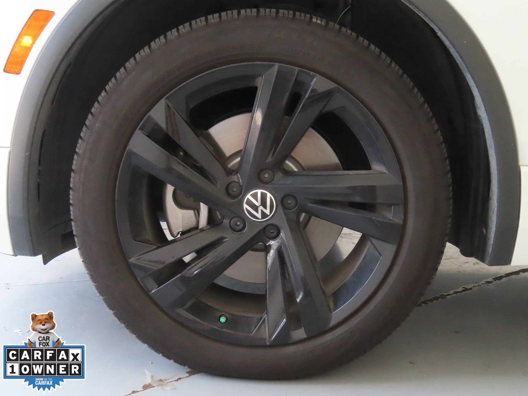 Used 2024 Volkswagen Tiguan SE R-Line w/ MDO Package, Three-Row FWD image 29