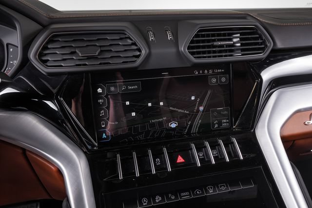 Used 2022 Lamborghini Urus AWD/4WD image 48