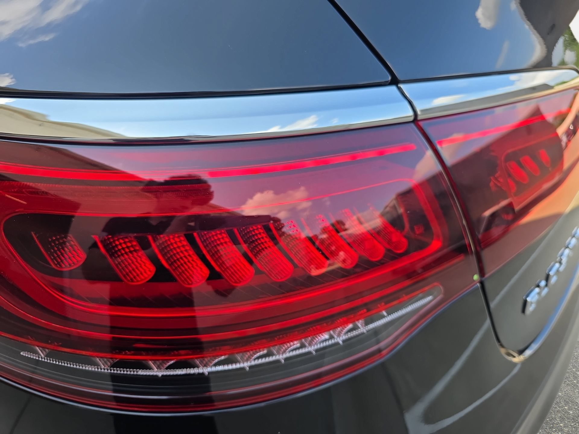 Used 2023 Mercedes-Benz GLC 300 4MATIC Coupe image 33