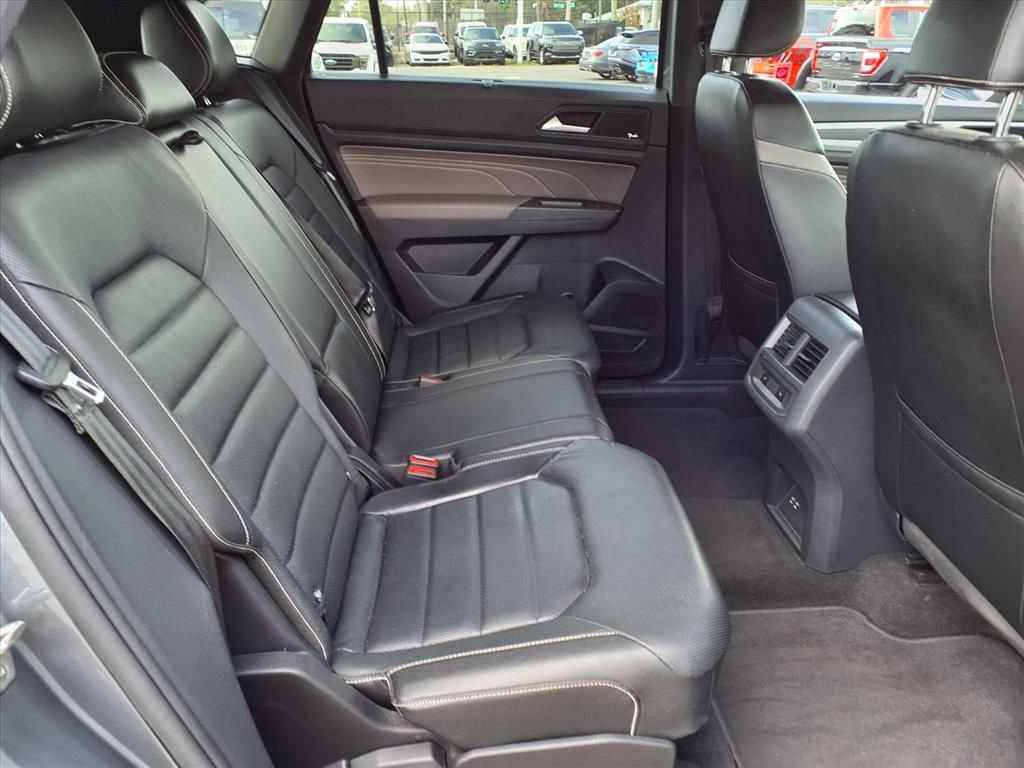Used 2023 Volkswagen Atlas Cross Sport SEL Premium R-Line image 15