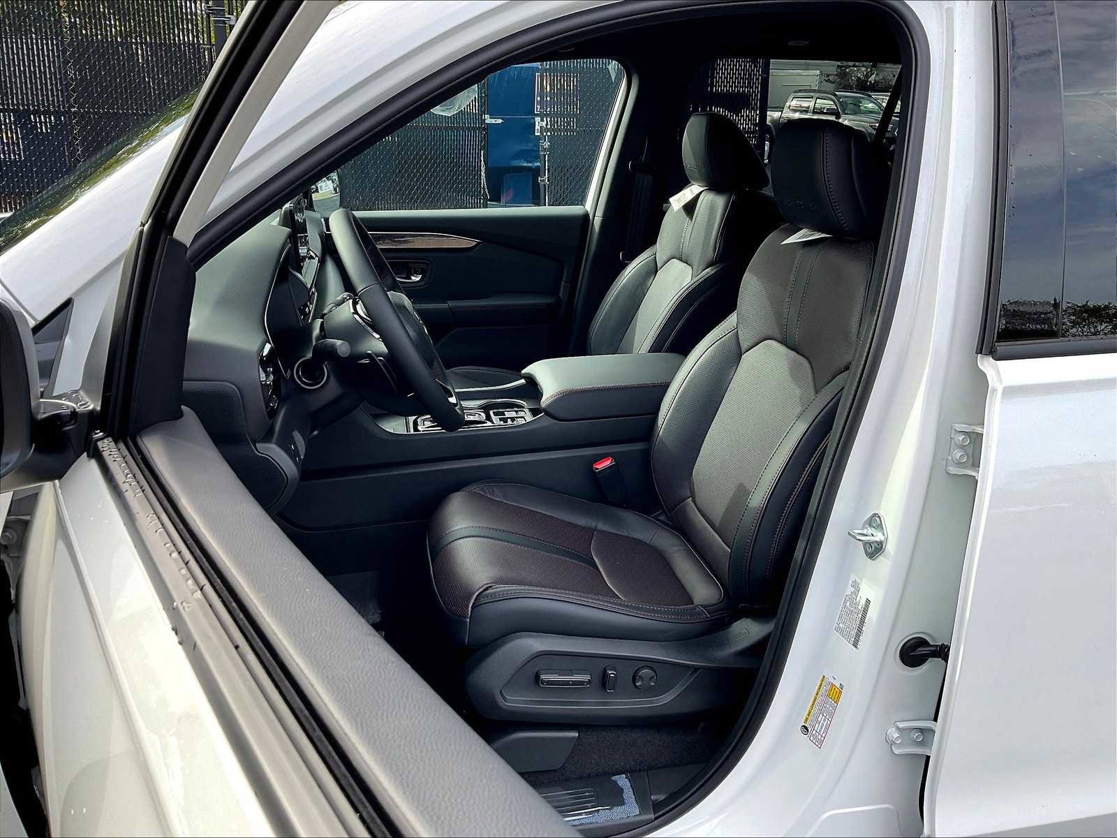 New 2025 Honda Pilot Black Edition image 11