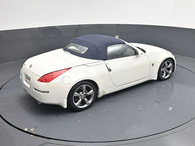 Used 2006 Nissan 350Z Touring image 32