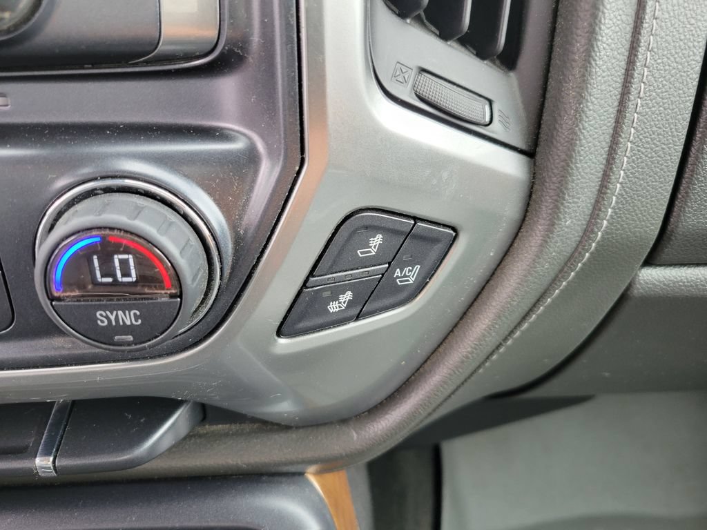 Used 2015 Chevrolet Silverado 1500 LTZ AWD/4WD image 23