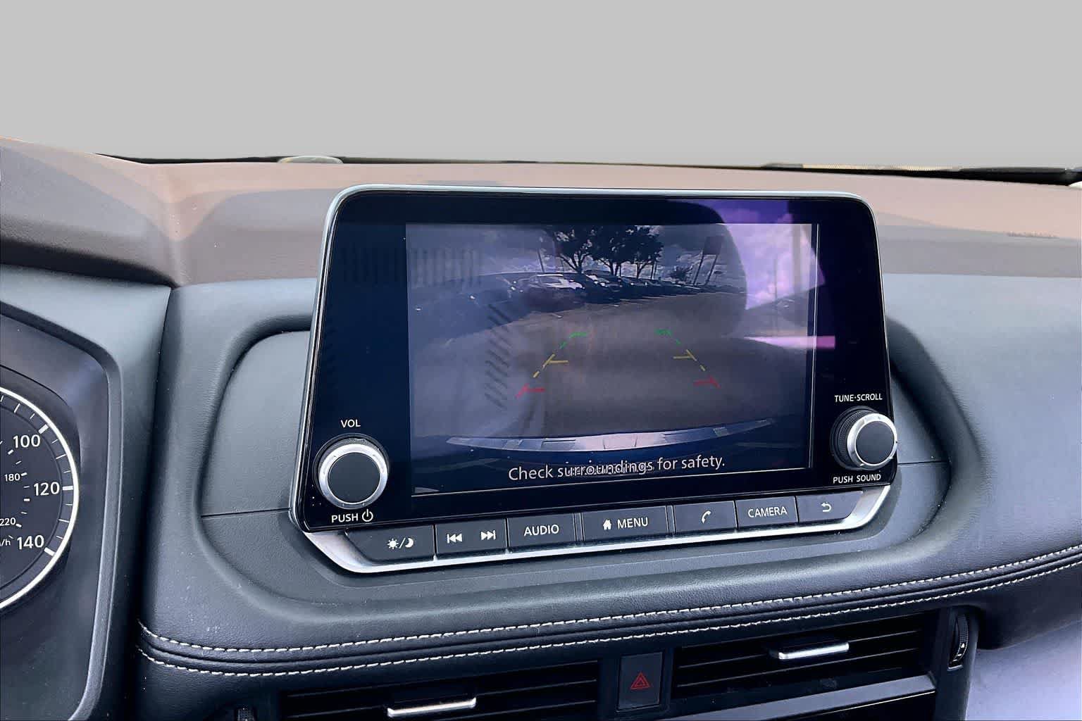 Certified 2023 Nissan Rogue SV FWD image 25