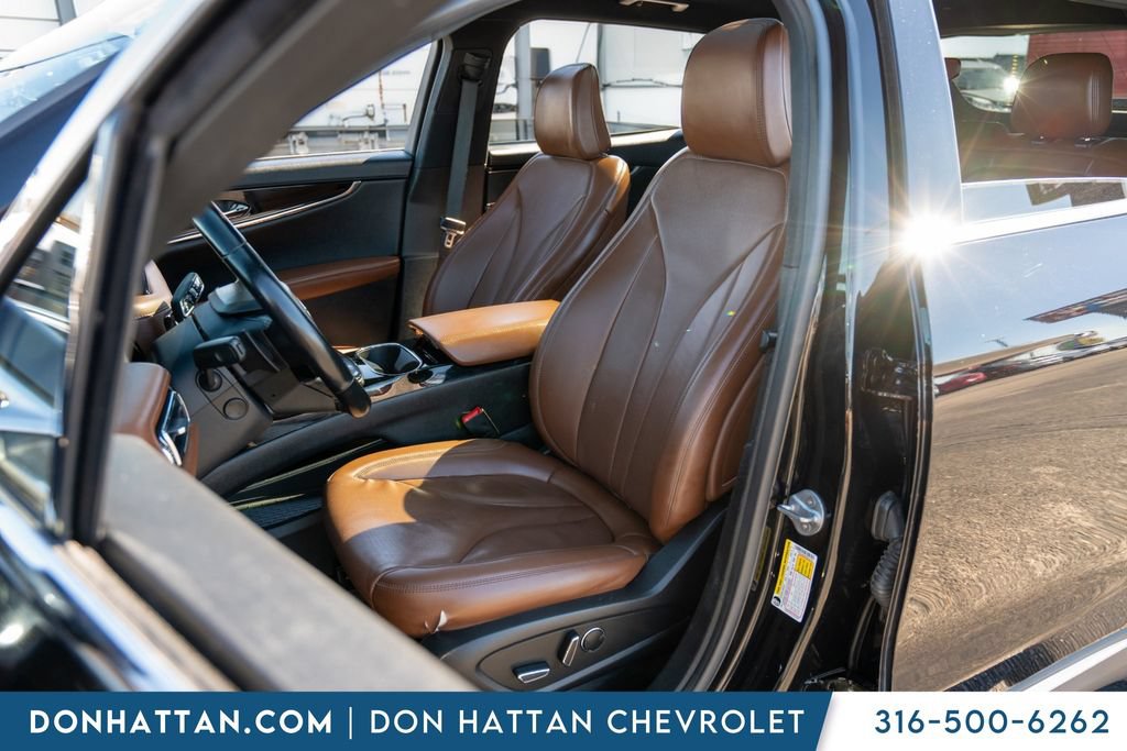 Used 2023 Lincoln Nautilus Reserve AWD/4WD image 5