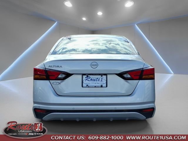 Used 2024 Nissan Altima 2.5 S image 5