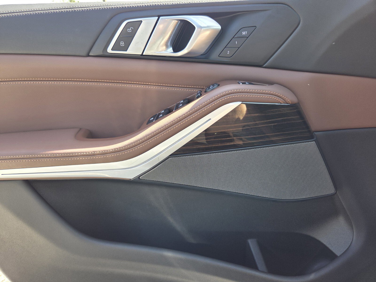 Used 2024 BMW X5 sDrive40i w/ Premium Package RWD image 21