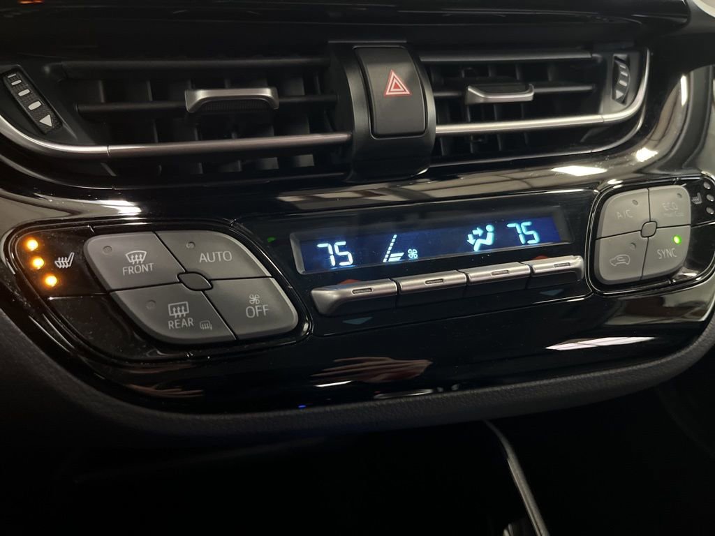 Used 2022 Toyota C-HR Limited FWD image 14