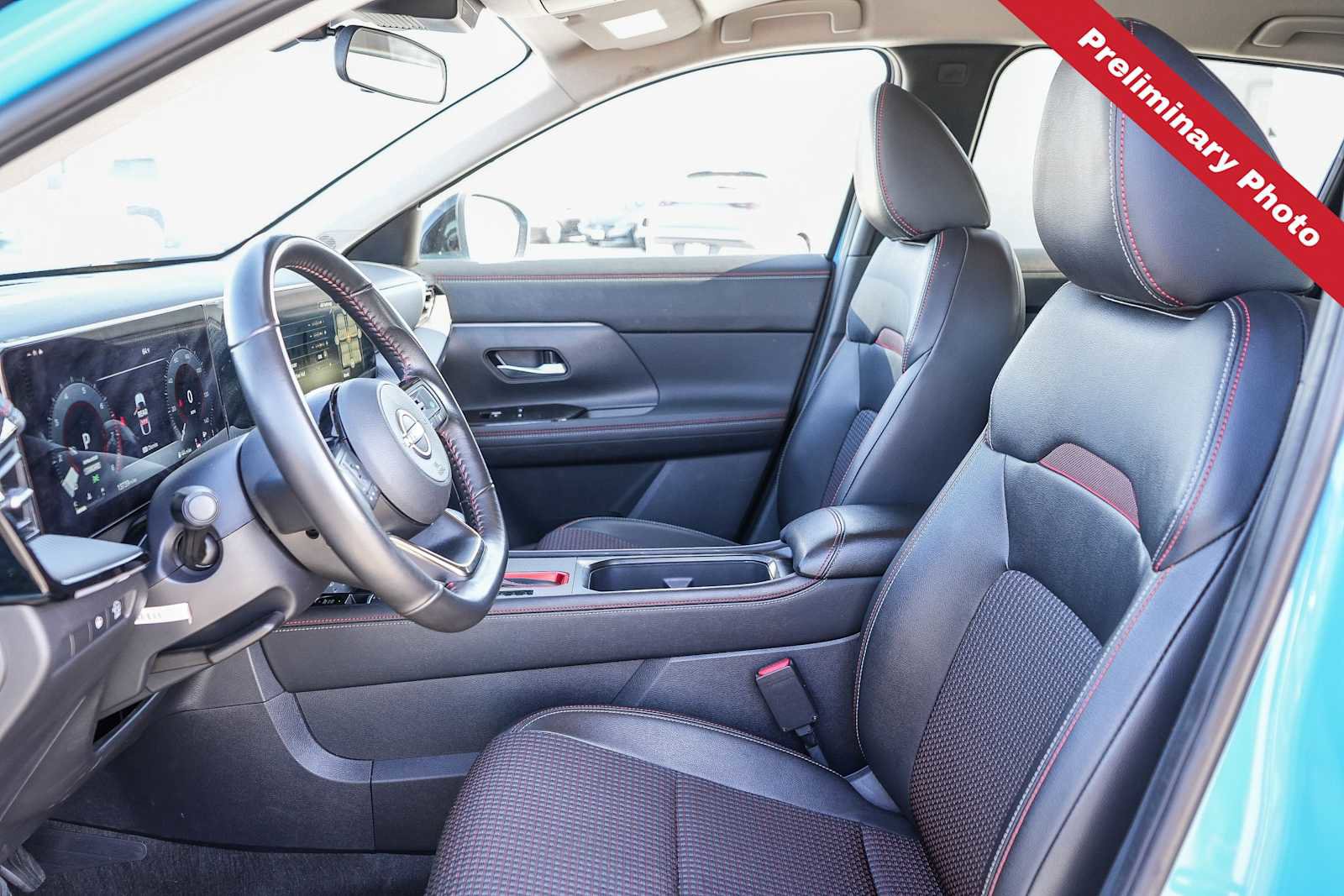 Used 2025 Nissan Kicks SR FWD image 14