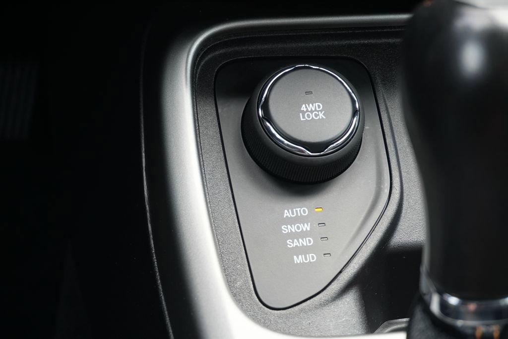 Used 2019 Jeep Compass Latitude image 26