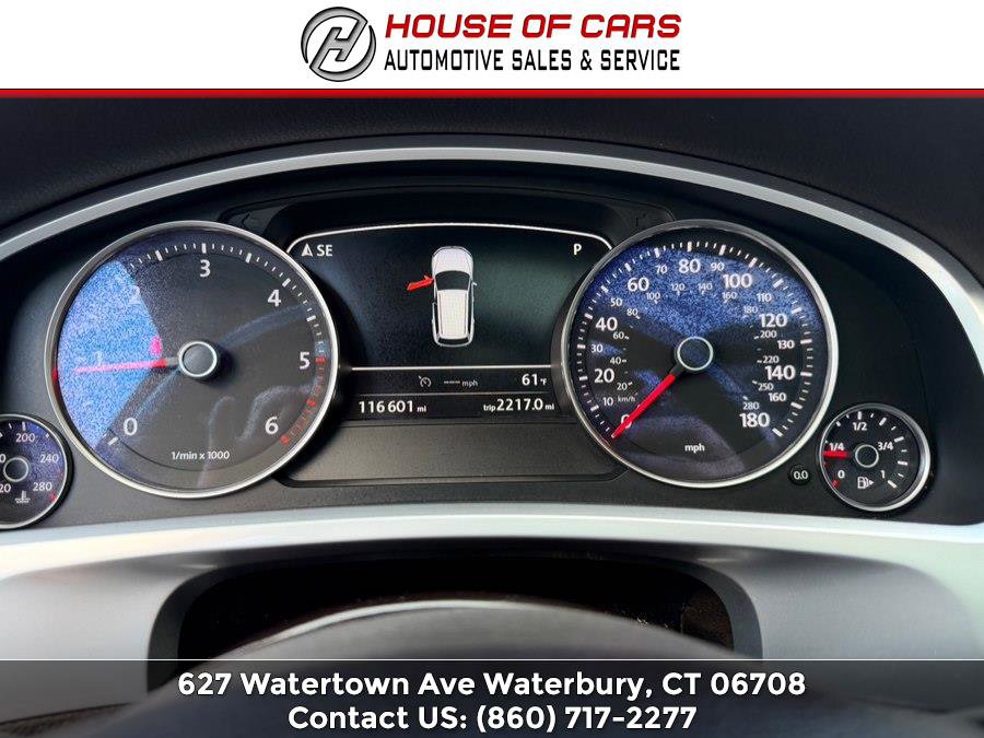 Used 2013 Volkswagen Touareg TDI AWD/4WD image 28
