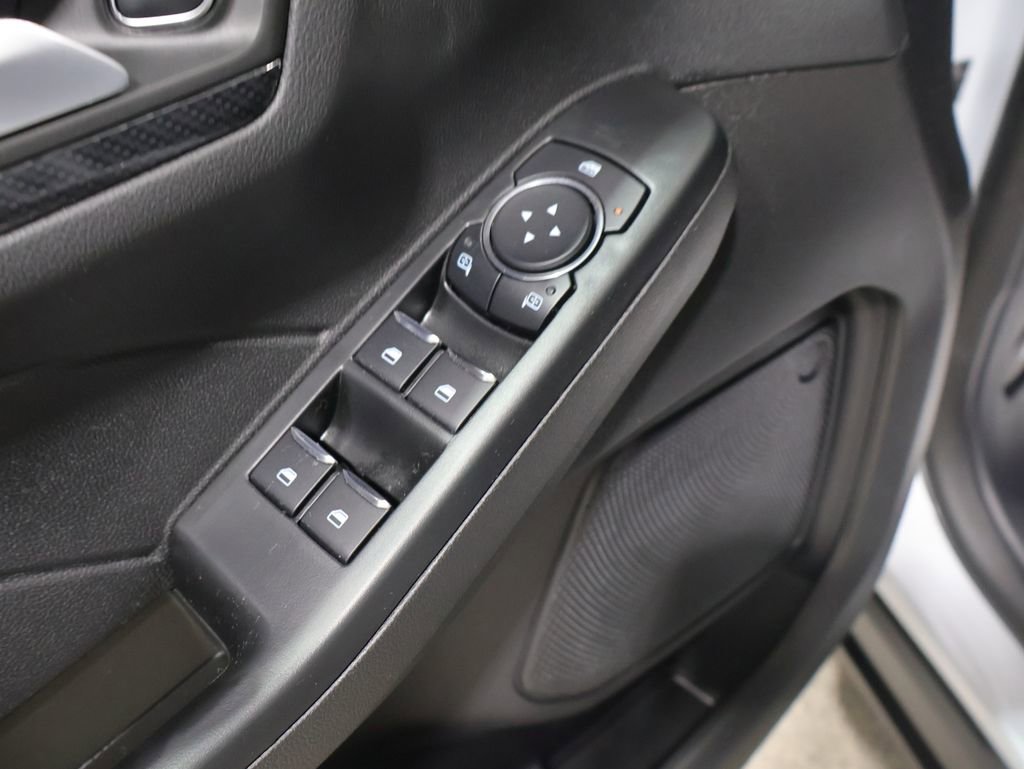 Used 2025 Ford Escape ST-Line Select AWD/4WD image 14