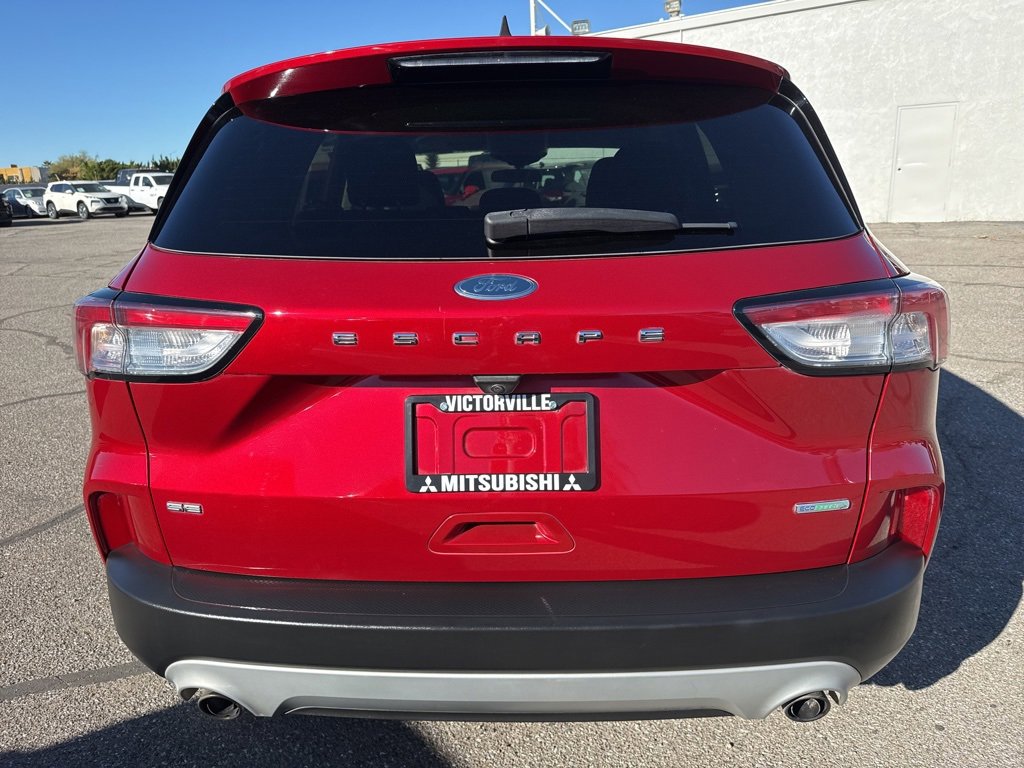 Used 2020 Ford Escape SE image 6