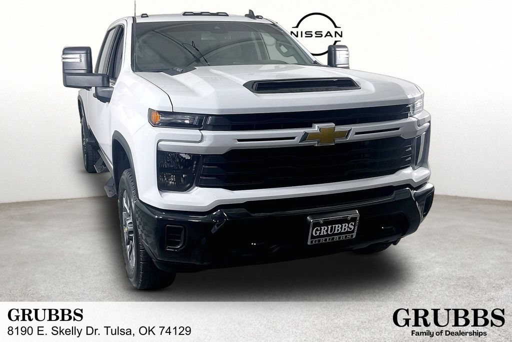 Used 2024 Chevrolet Silverado 2500 Custom w/ Custom Value Package