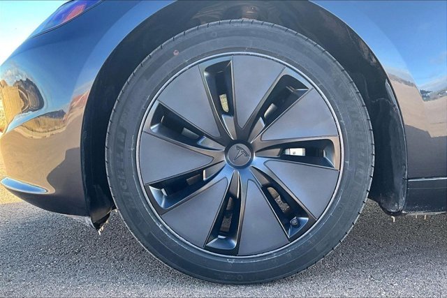 Used 2025 Tesla Model 3 Long Range image 30