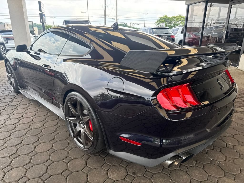 Used 2022 Ford Mustang Shelby GT500 w/ Carbon Fiber Track Pack RWD image 8
