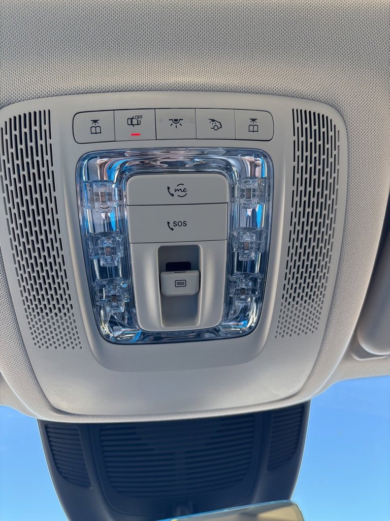 Used 2022 Mercedes-Benz GLS 450 4MATIC image 25