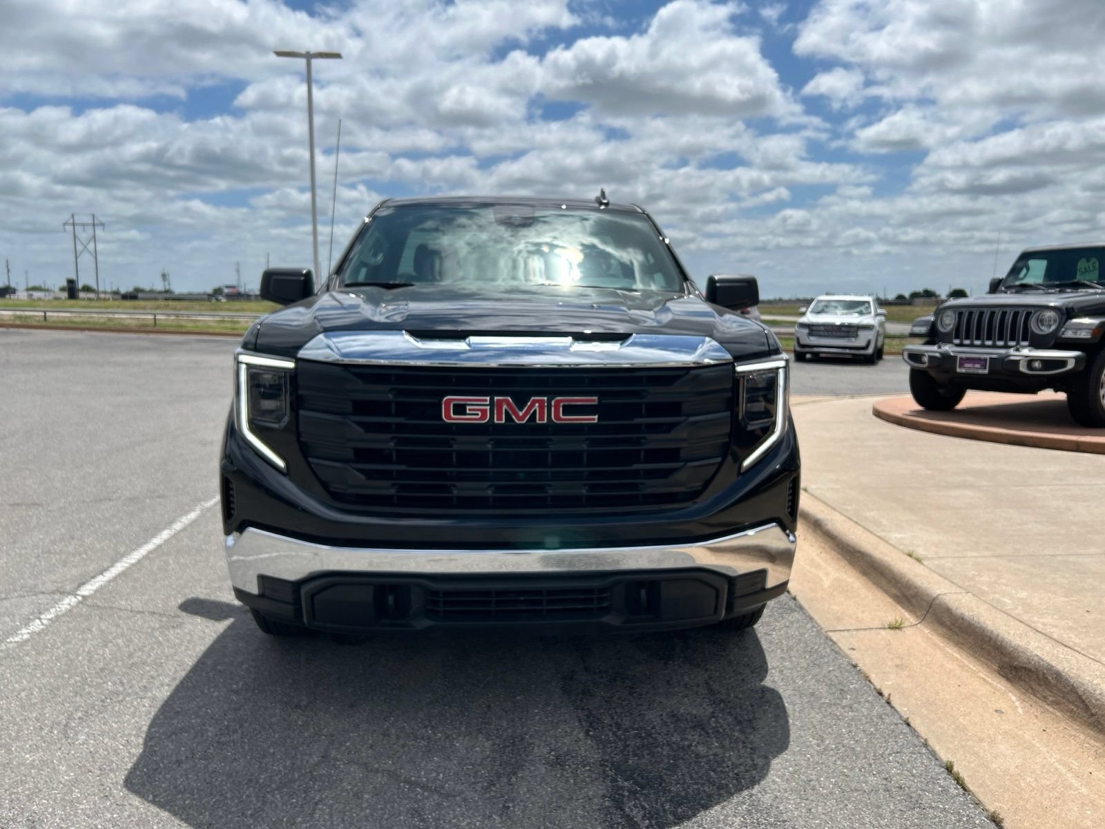 Used 2025 GMC Sierra 1500 Pro w/ Pro Value Package AWD/4WD video 2