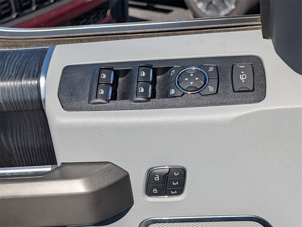 Used 2022 Ford F250 Limited w/ FX4 Off-Road Package image 27