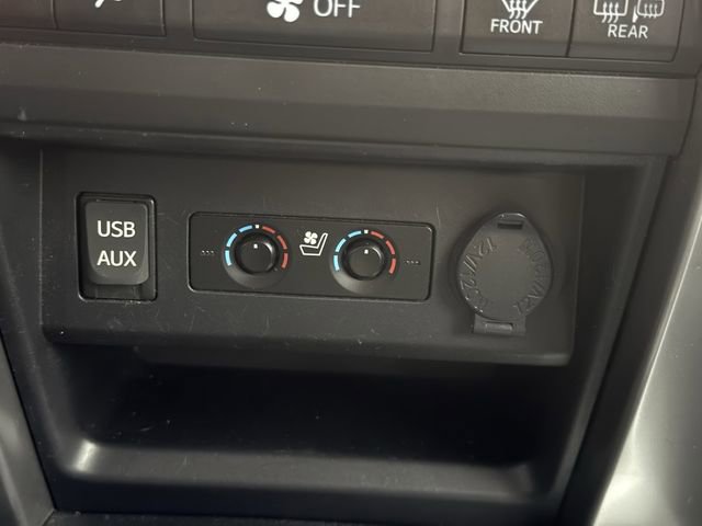 Used 2018 Toyota 4Runner Limited AWD/4WD image 22