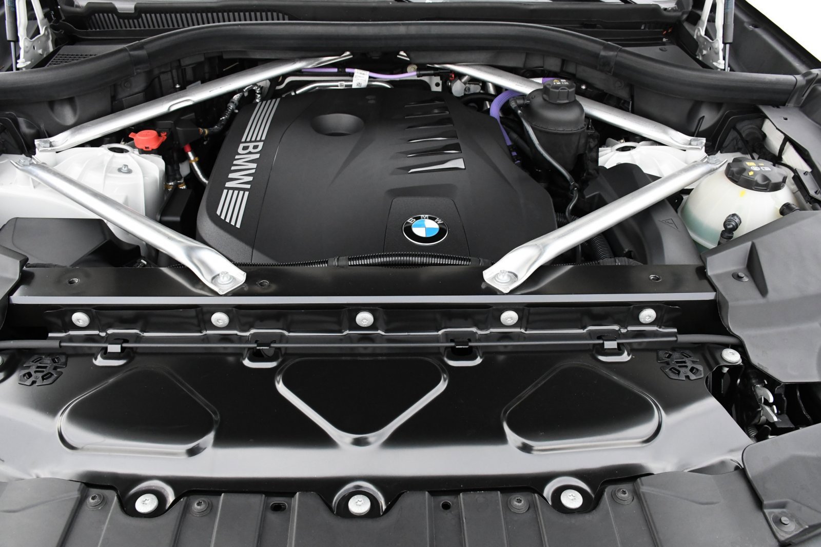 Used 2026 BMW X5 xDrive40i w/ Climate Comfort Package image 23