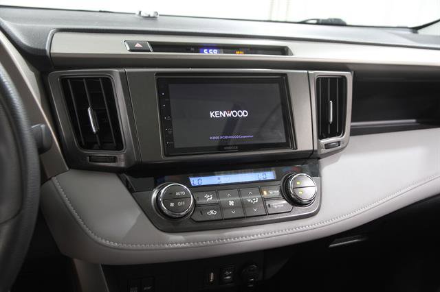 Used 2014 Toyota RAV4 XLE AWD/4WD image 9
