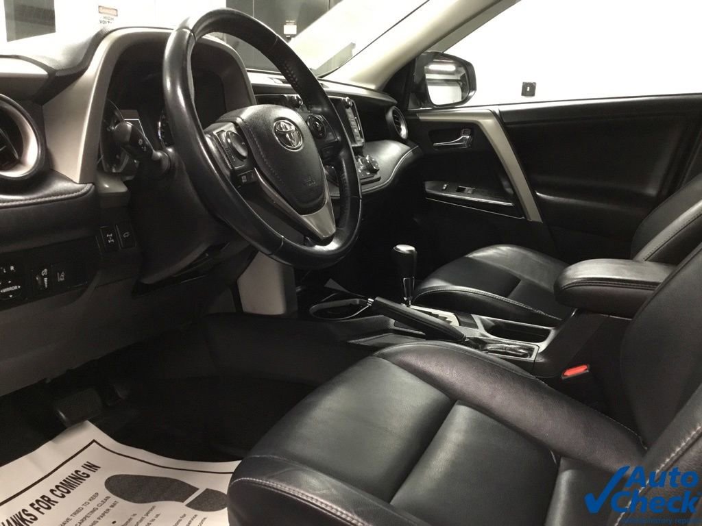 Used 2016 Toyota RAV4 Limited AWD/4WD image 22
