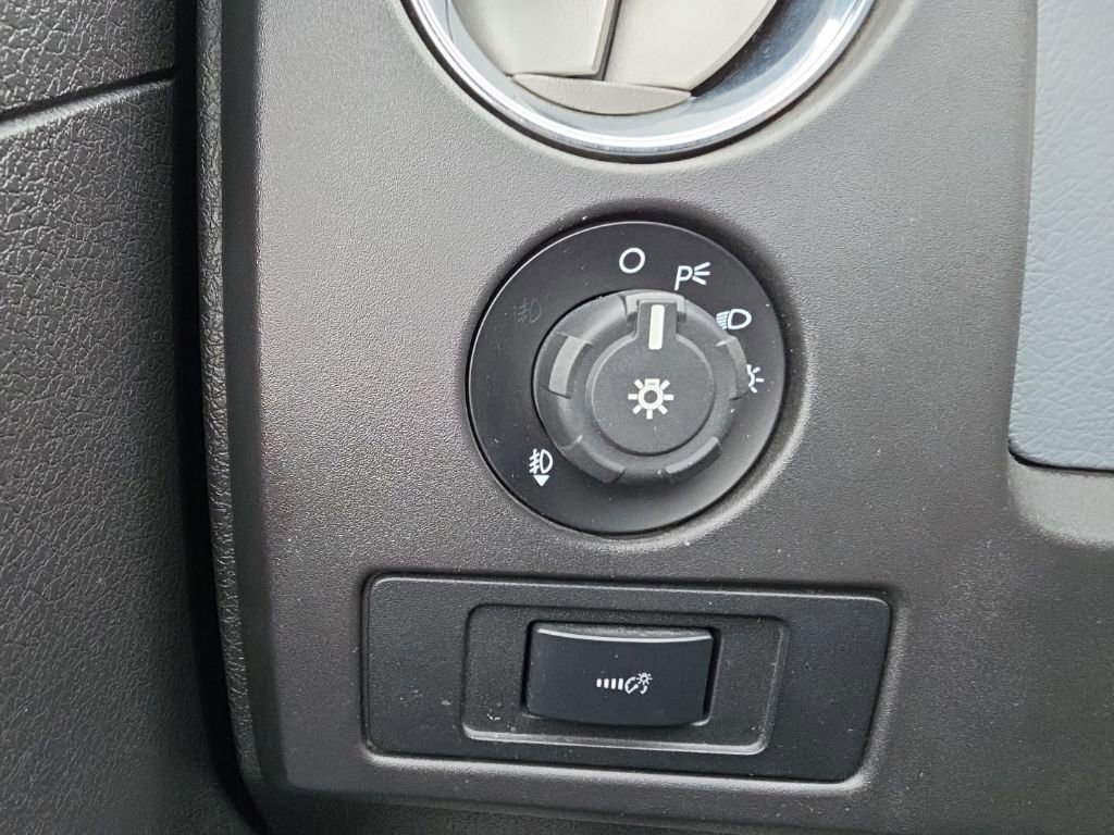 Used 2014 Ford F150 XLT w/ Equipment Group 302A Luxury image 9