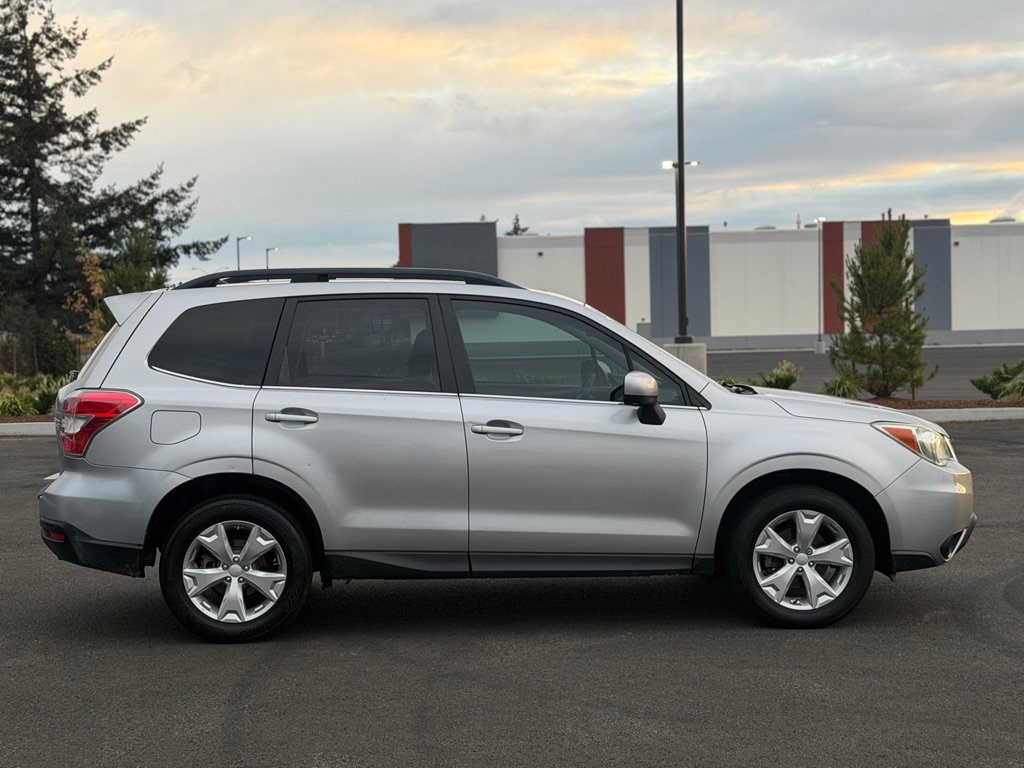 Used 2015 Subaru Forester 2.5i Limited AWD/4WD image 5