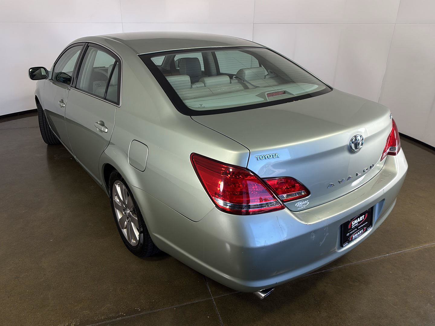 Used 2006 Toyota Avalon XLS FWD image 24