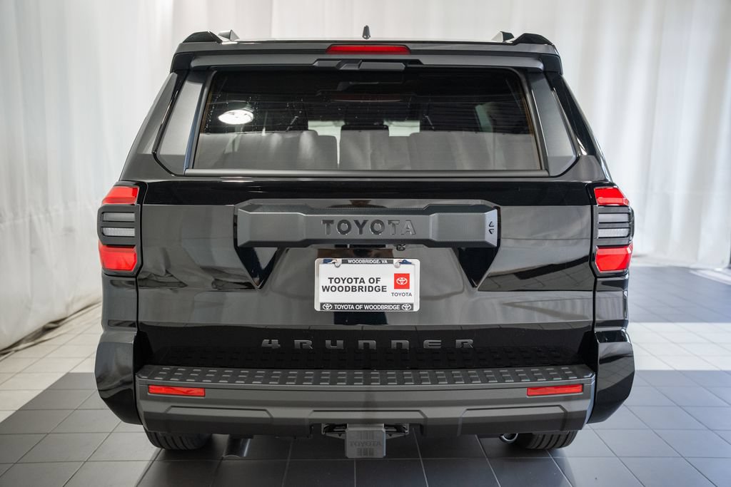 New 2026 Toyota 4Runner SR5 AWD/4WD image 5