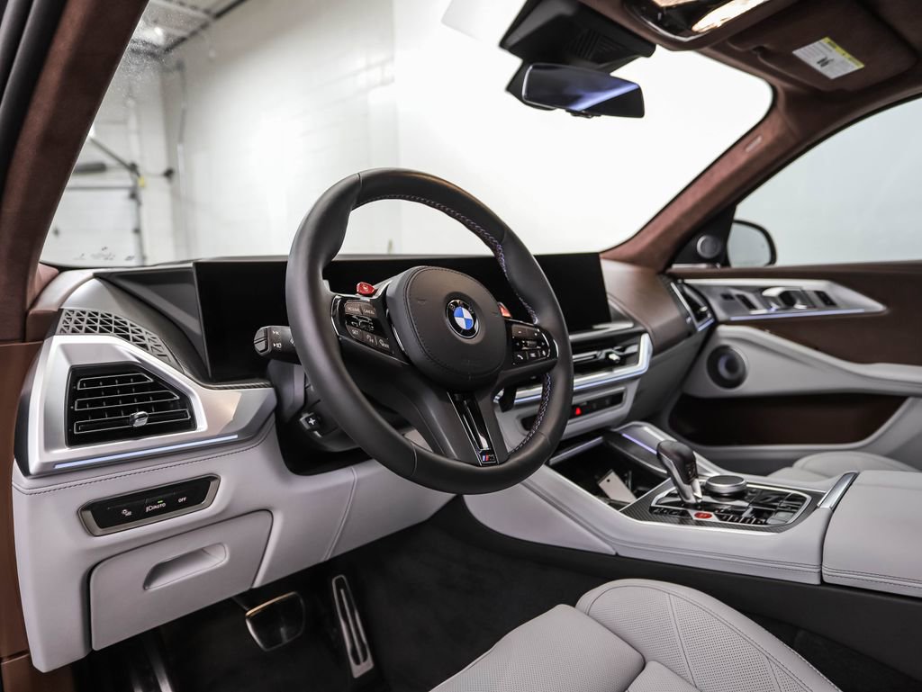 Used 2025 BMW XM image 10