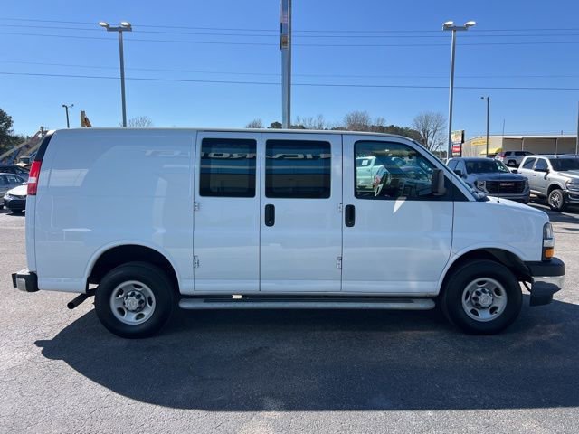 Used 2024 Chevrolet Express 2500 w/ Driver Convenience Package image 7