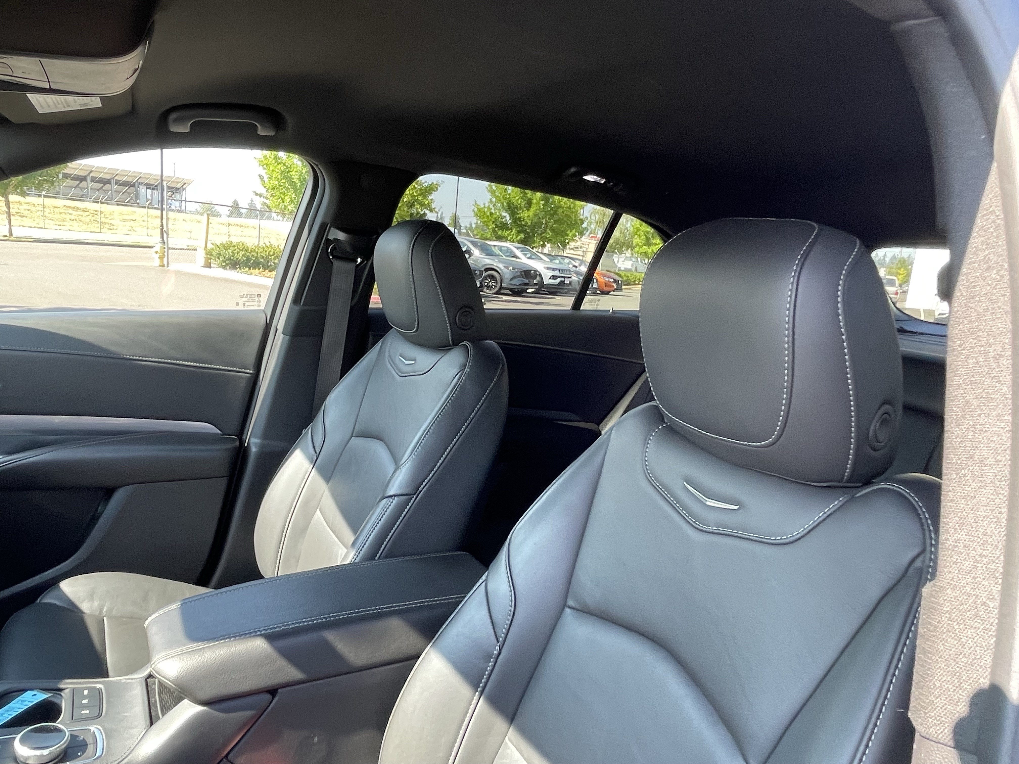 Used 2024 Cadillac XT4 Premium Luxury AWD/4WD image 19