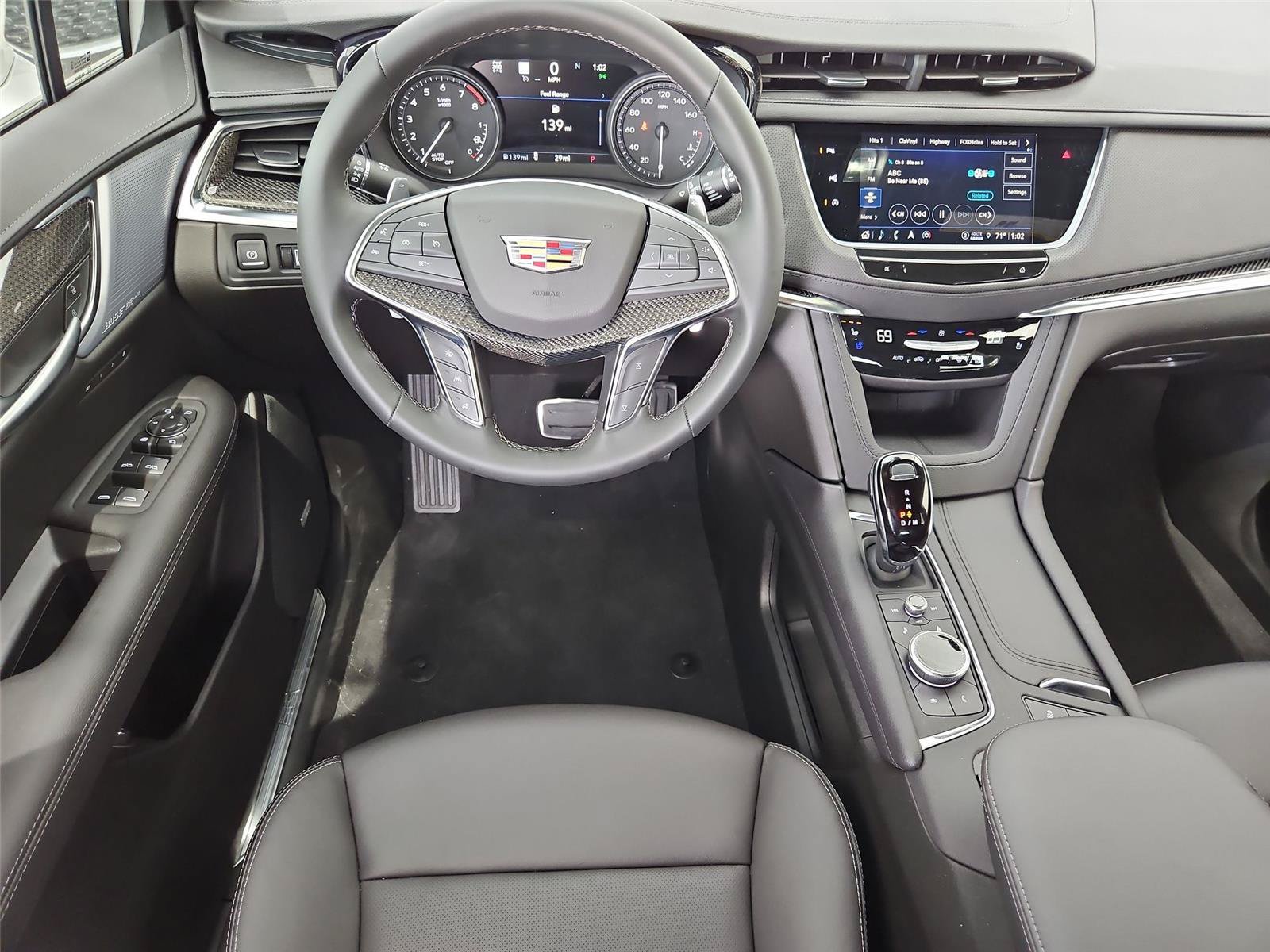New 2026 Cadillac XT5 Sportv w/ LPO, Floor Liner Package AWD/4WD image 14