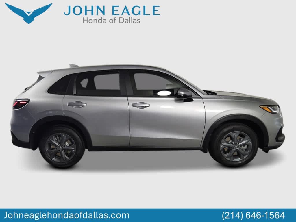 New 2027 Honda HR-V LX image 2