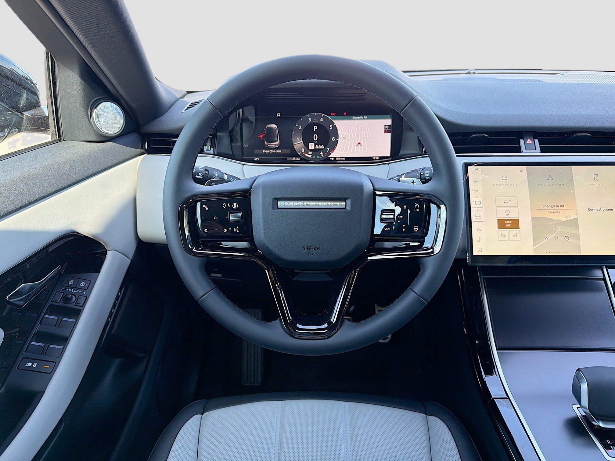 New 2026 Land Rover Range Rover Evoque Dynamic SE image 17