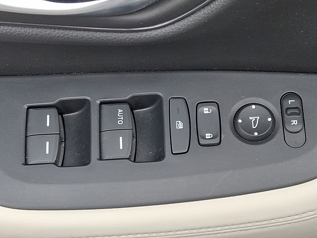 Used 2023 Honda HR-V LX image 27