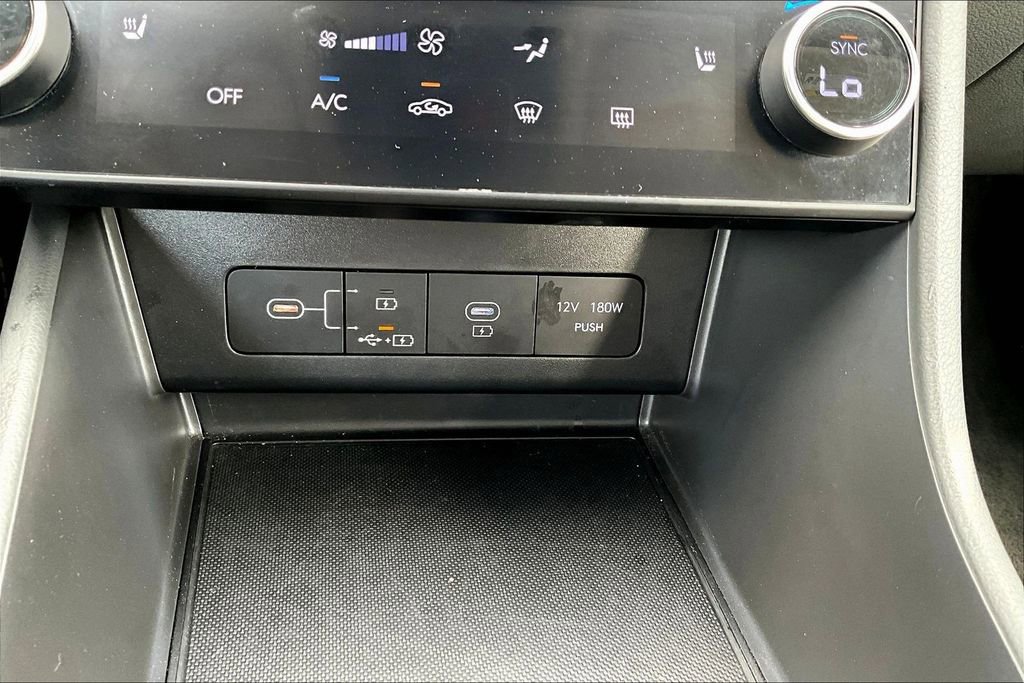 Used 2025 Hyundai Sonata SEL FWD image 32